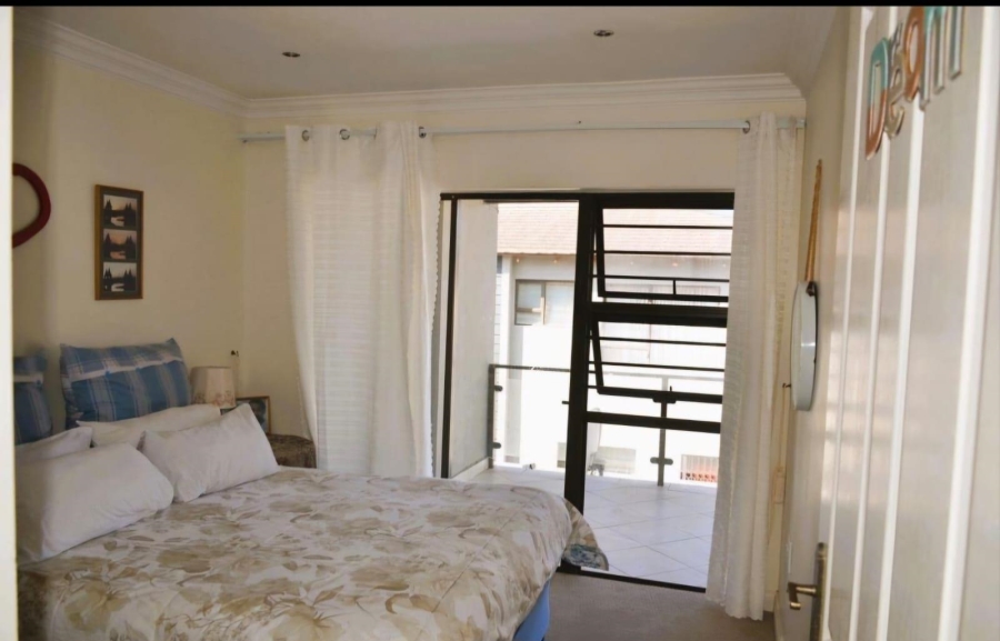 3 Bedroom Property for Sale in Wavecrest Eastern Cape